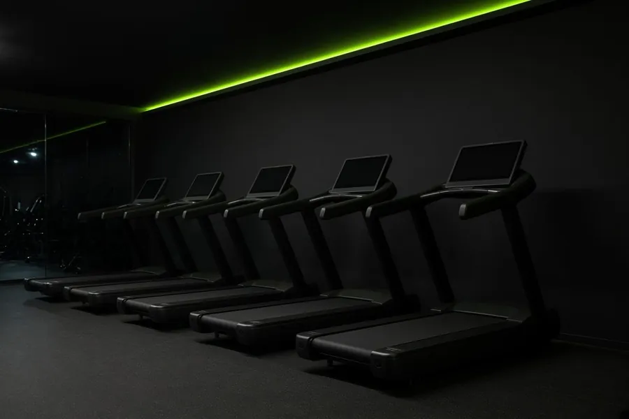 La fila de cintas de correr